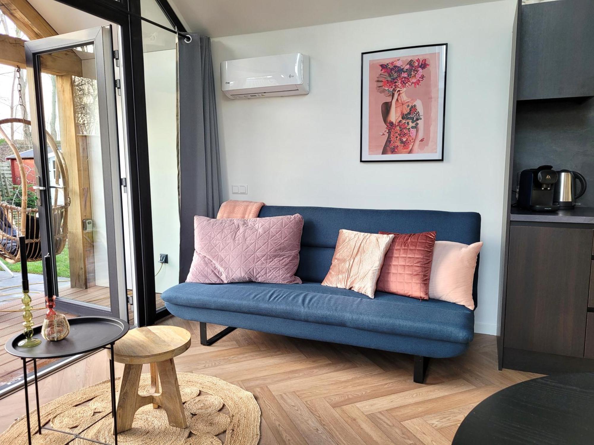 Tiny Zen House In Heinkenszand With Private Sauna, Airco, Outdoor Swimming Pool, Wifi And 2 Bedrooms Dış mekan fotoğraf